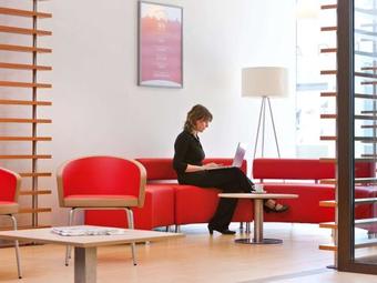 Hotel Ibis Del�mont