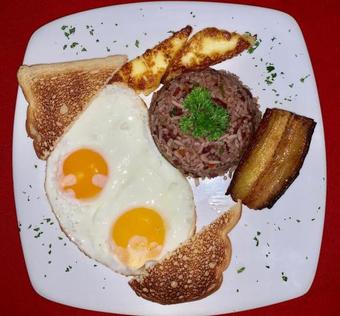 Hotel El Castillo Paradise.