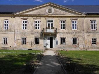 Bed & Breakfast Z�mek Dobroho?