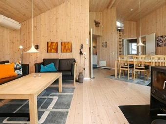 Holiday Home Lyngvej IV