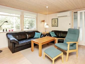 Two-bedroom Holiday Home In Bl�vand 8