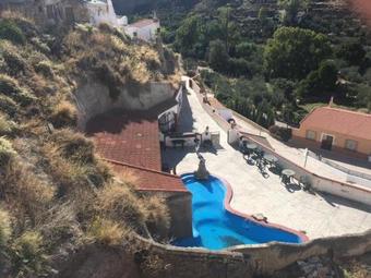 Albergue Ponderosa Cave Retreat