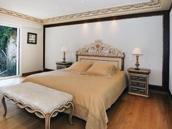 Ultra Luxurious Villa In Cannes With Private Pool And Garden With Views