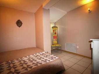 Charming Holiday Home In Faucon With Swimming Pool