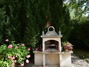 Modern Holiday Home In Le Chatelet With Private Pool