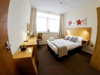 County Hall Apartment Hotel