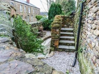 3 Stonebower Cottages