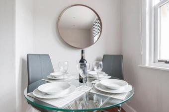 Dalkeith Three Bed Two Bath Apartment