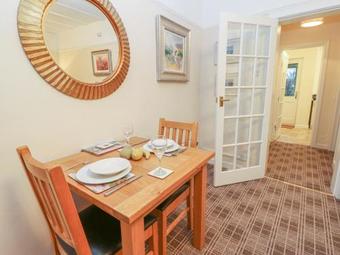 7 Scarah Bank Cottages