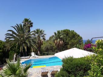 Villa Suites Lagonisi Luxury