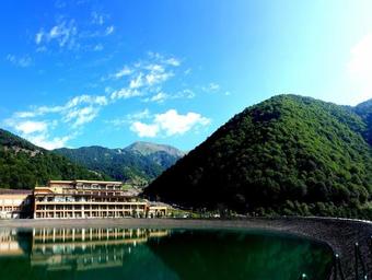 Qafqaz Tufandag Mountain Resort Hotel