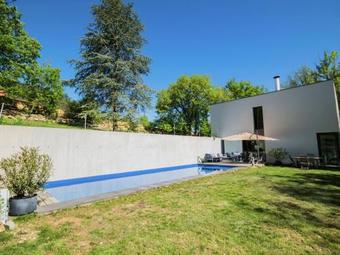 Luxurious House Near River In Boissieres