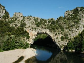 Quaint Holiday Home In Courry With Swimming Pool