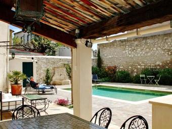 Holiday Home Avenue Montmajour