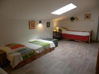 House Pard�bat Esp�ron
