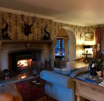 Bed & Breakfast Highland Bear Lodge & Luxury Bear Huts