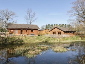 Dukes Pond Lodge