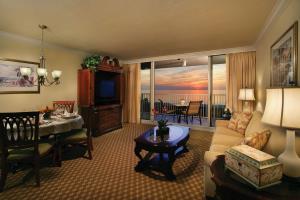 Hotel Marco Beach Ocean Resort