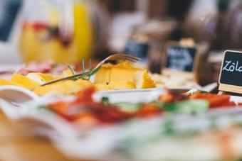 Hotel Noresa Dekor �s Panzi�