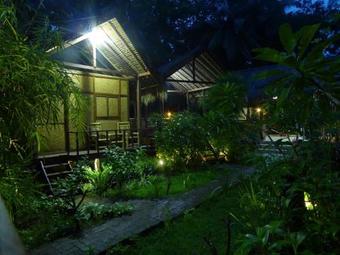 Hostal Shibui Garden Bungalows And Restaurant