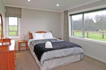 Country Living On Raynes Road