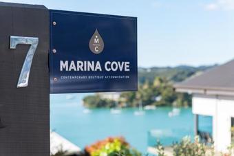 Lodge Marina Cove