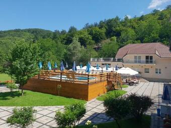 Hotel Cuki Residence