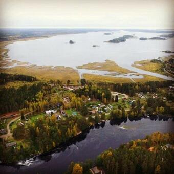 Hostal River House