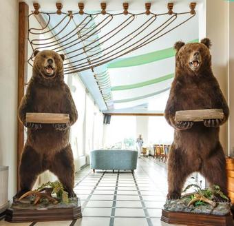 Alexandrovskaya Sloboda Hotel