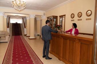 Grand Kavkaz Hotel
