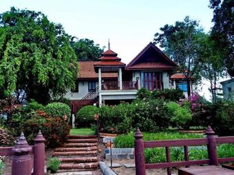 Hotel Ayutthaya Garden River Home