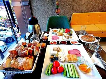 Hotel The Clock Suites