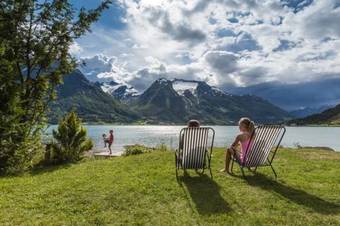 Lodge Vollsnes Feriehus