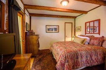 Buckhorn Bungalow