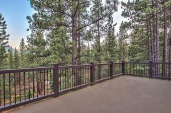 Redwood Lodge 1739 House