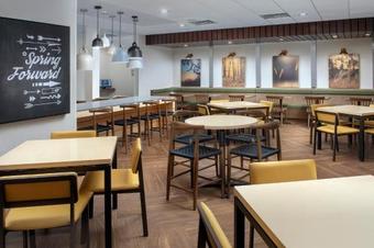 Hotel Fairfield Inn & Suites By Marriott New Orleans Metairie