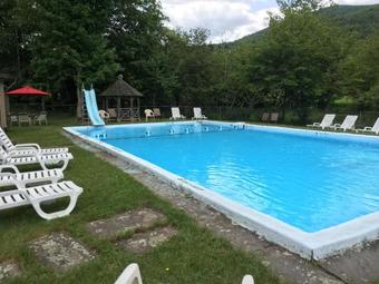 Hotel Slide Mountain Forest House