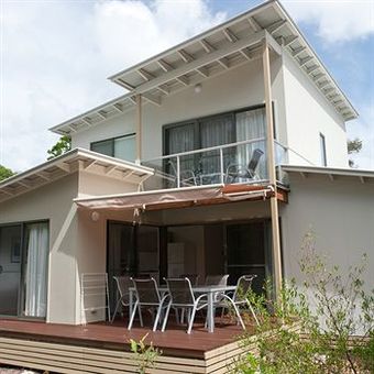 Hotel Breakfree Rainbow Shores