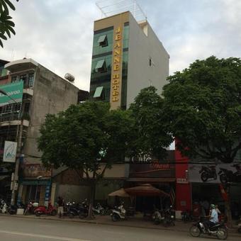 Jeanne Hotel