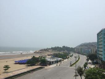 Hotel Kh�ch S?n H? G??m