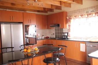 Hostal Twin Gables Guest House