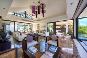 Beachfront Villa Baan Paradise