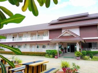 Hotel Chiangkham Grand Villa