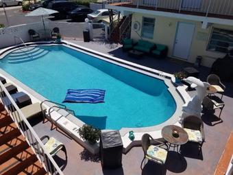 Motel Ashley Brooke Beach Resort