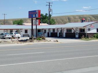 Motel Paintbrush Inn