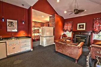 Hotel The Bertram Inn & Conf Ctr Trademark Collection By Wyndham