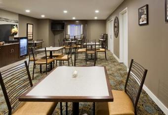 Grandstay Hotel & Suites Delano