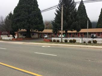 Spanish Creek Motel
