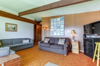 Mica Bay Serenity Cabin