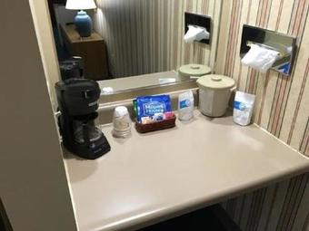 Dollinger's Motor Inn